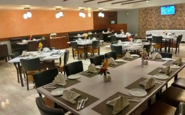 Shanti Clarks Inn Suites
