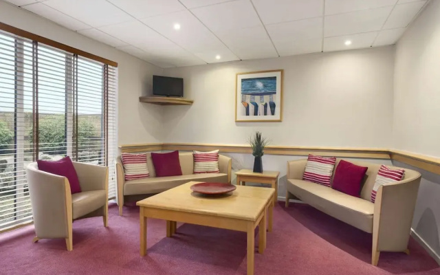 Days Inn Abington M74