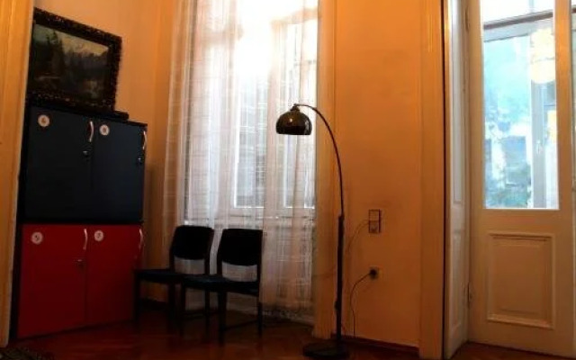 Squirrel Hostel Tbilisi