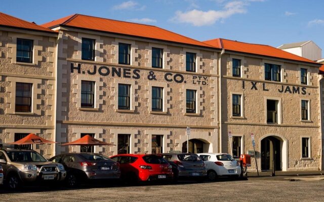 The Henry Jones Art Hotel