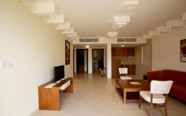 Public Security Hotel & Chalets