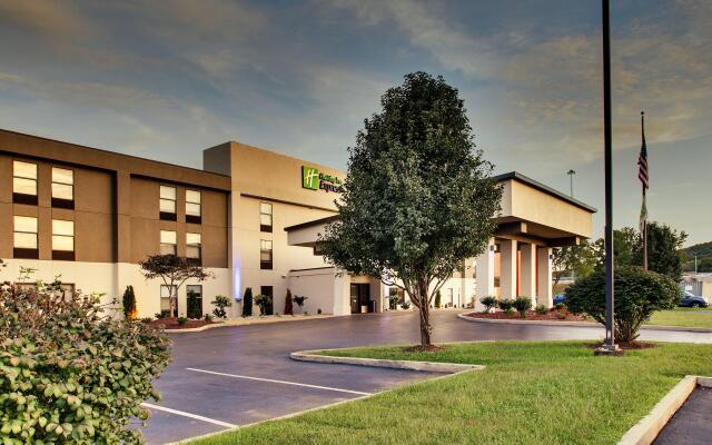 Holiday Inn Express Horse Cave by IHG