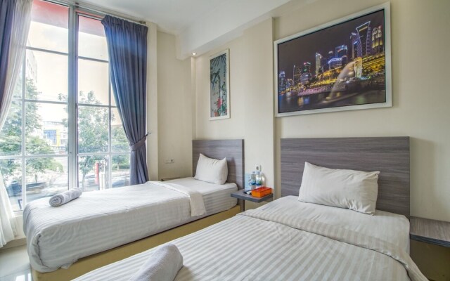 Maximus Prime by ZEN Rooms