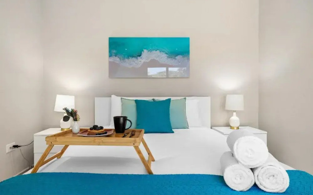 Brand NEW 1br2ba w Privatepool in Amazing Location