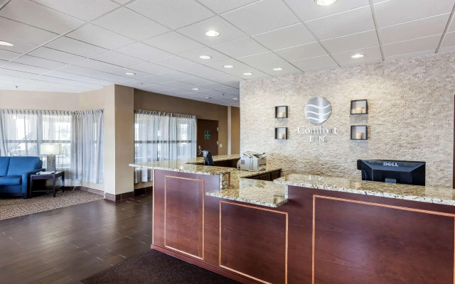 Comfort Inn & Suites Near University of Wyoming