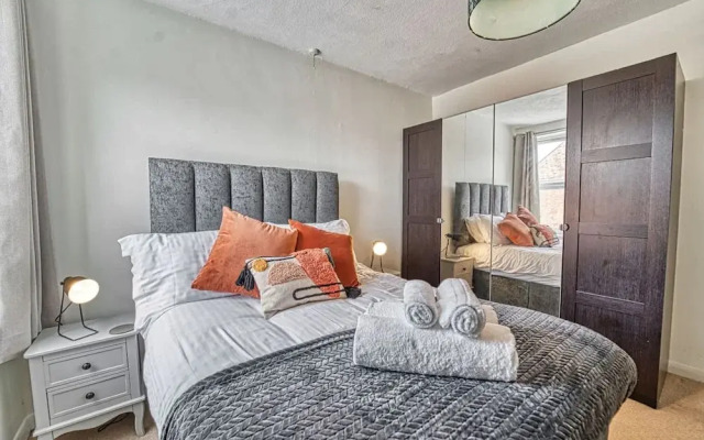 Host Stay Southfield Residence