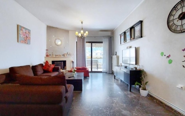 Cholargos a Spacious 2BR apartment