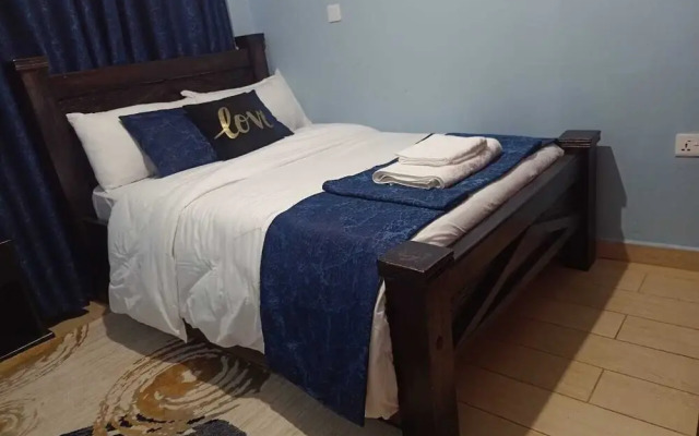 Lux Suites Trm drive Apartments Roysambu