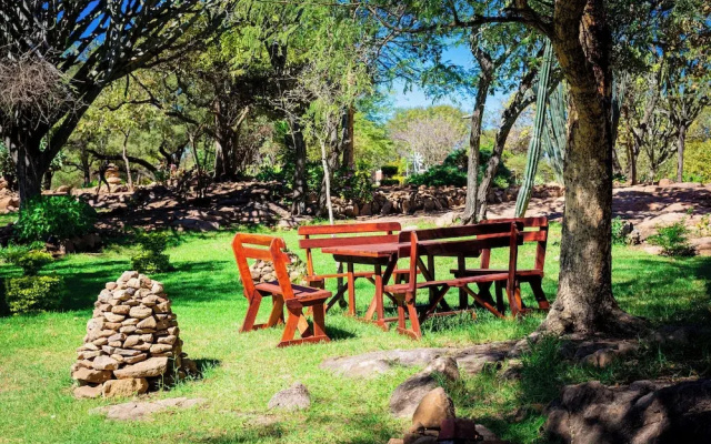 Dakeni Game Farm
