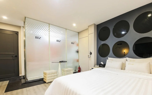 Hotel Biz Tm