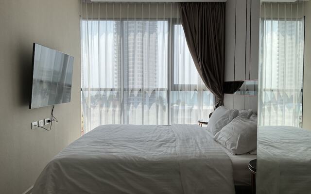 Panora 2-Bedroom Apartment With Sea View