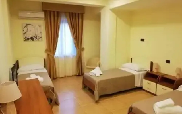 Hotel Santa Chiara