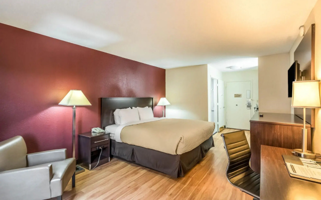 Colby Inn and Suites