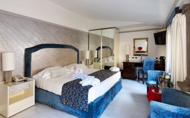 Rivoli Boutique Hotel