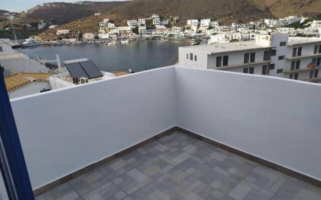 Cycladic house with a stunning view