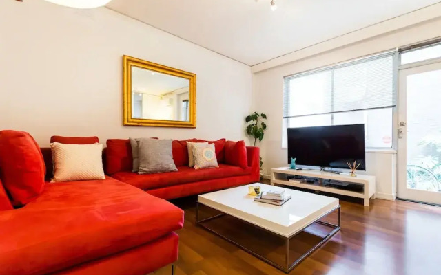 SELENA, 2BDR South Yarra Apartment