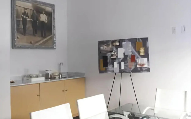 La Pensione Hotel