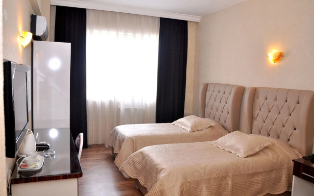 Grand Cinar Hotel