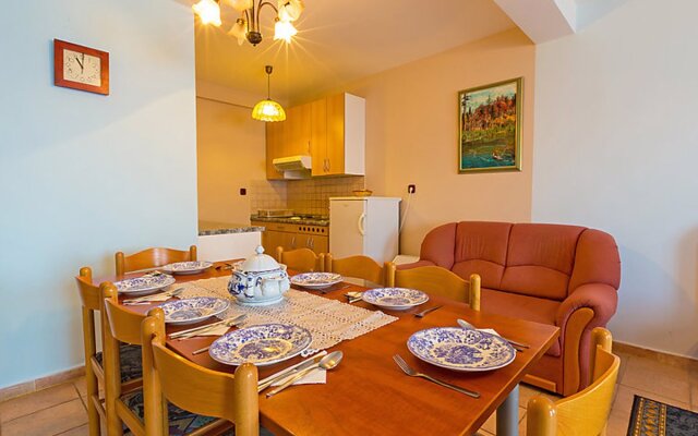 Apartment Delfin Karlobag 24994