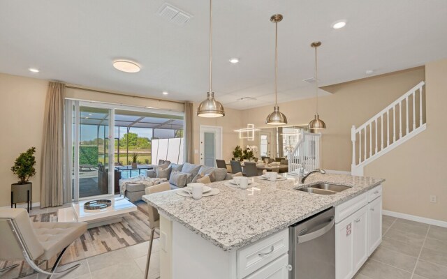 7561 Oak Spring Lane