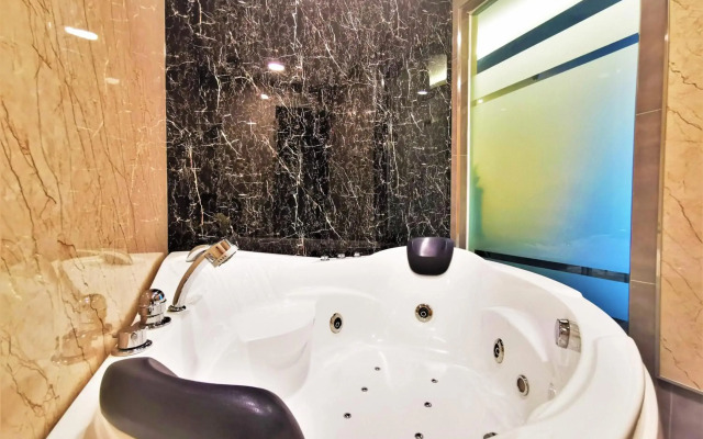 Prestigo Hotel