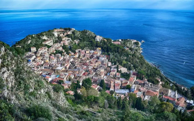 Charming Place 2 Taormina