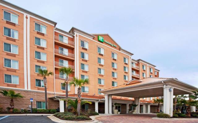 Holiday Inn & Suites Lake City by IHG