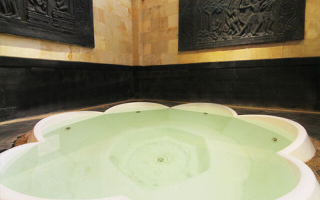 Narita Classic Hotel Surabaya