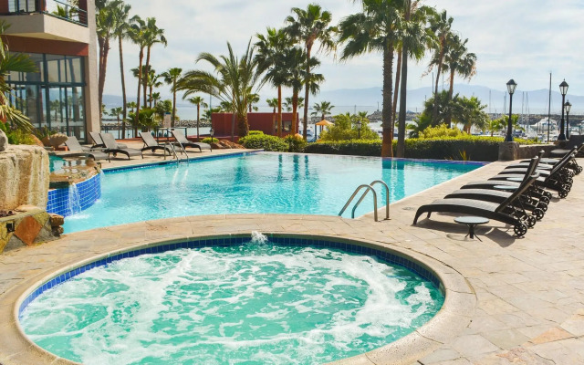 Hotel Coral And Marina