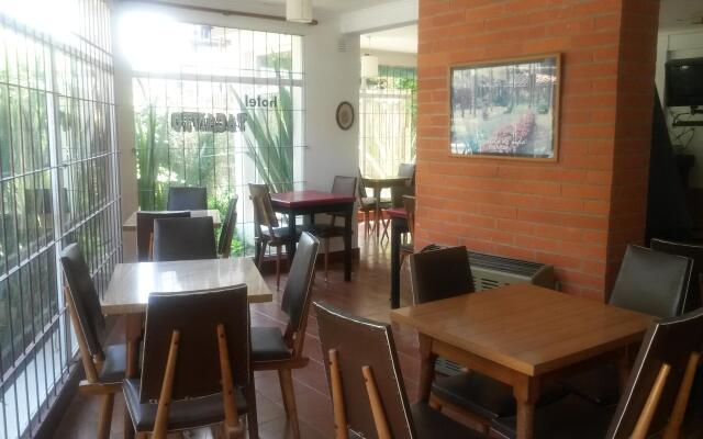 Hotel yacanto