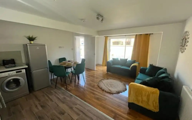 Remarkable 3-bed House in Cambridge