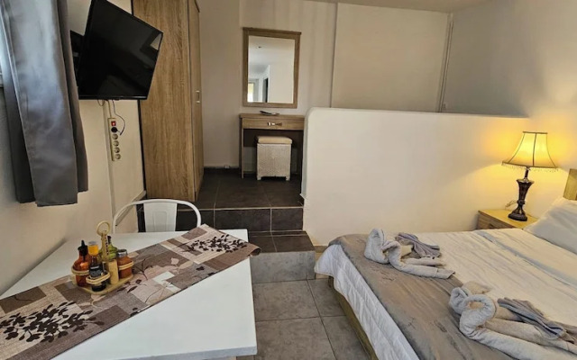 Room-pleasure Room 3 By The Sea