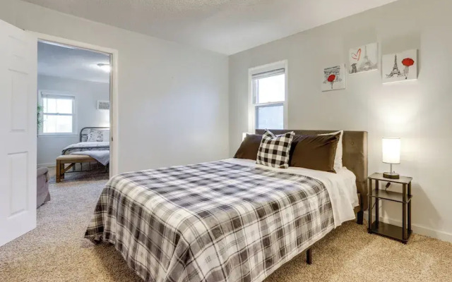 Walkable & Updated Nevada Home: Family Friendly!