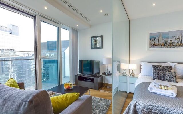 Q Canary Wharf Apartments - Arena Tower