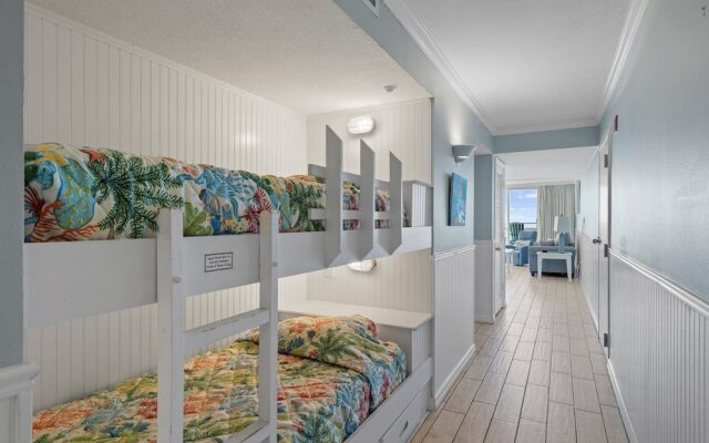 Pelican Beach 2009 1 Bedroom Condo