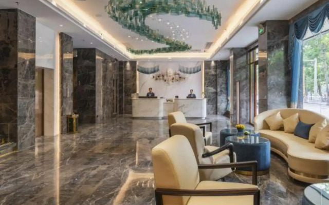 Jinxing Hotel (Yihua International Plaza)