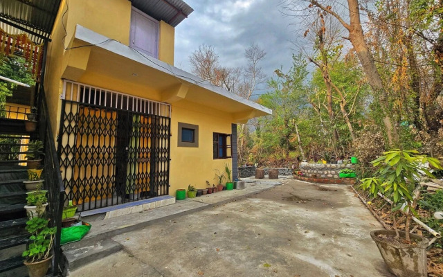 Dhauladhar Inn