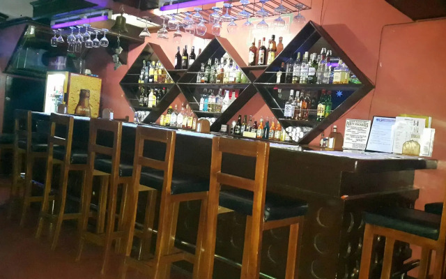 Aussie Slouch Hat Inn and Pub