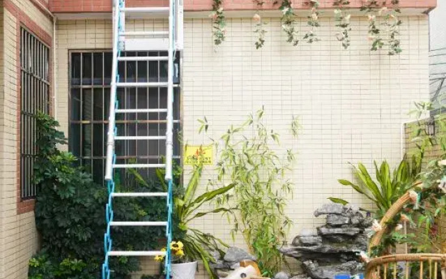 Miss Ruo's small courtyard homestay