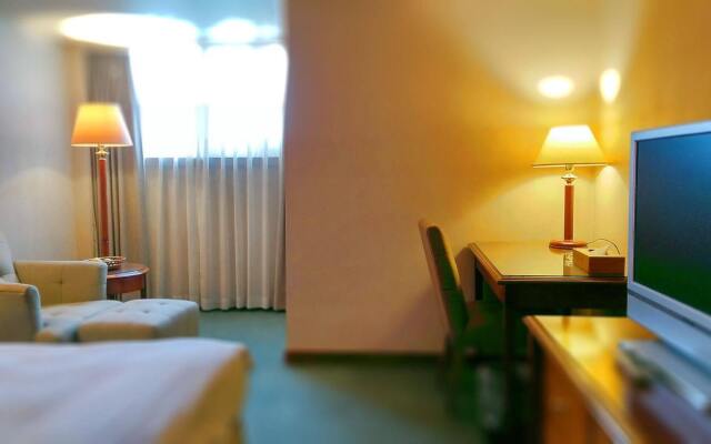 Golden Age Hotel