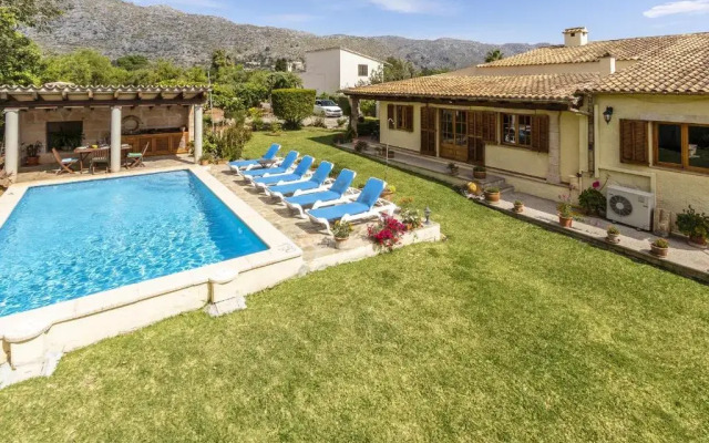 3 Bedroom Villa with Private Pool, Pollensa