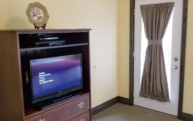 The Falls Inn Walters Falls - An Ontarios Finest I