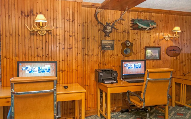 Cabot Lodge Millsaps