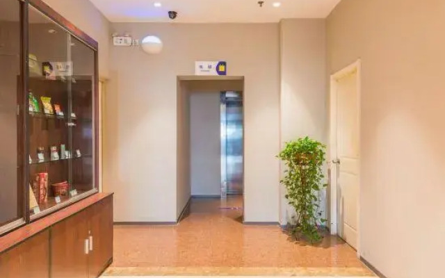 Homeinn Hotel (Baoding Railway Station East Square Jianhua Street)