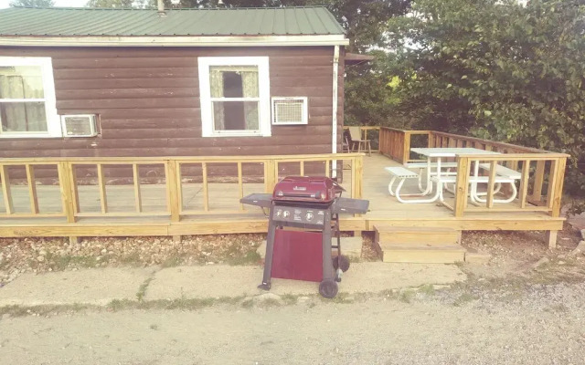 Headwaters Motel