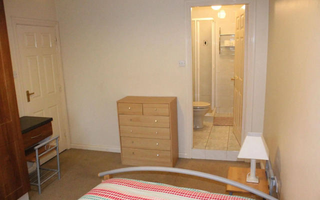 Spanish Arch Apartment