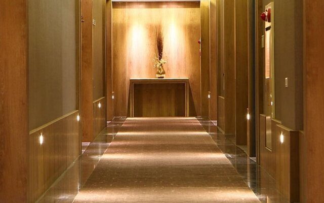 Imperial Dynasty Exquisite Hotel