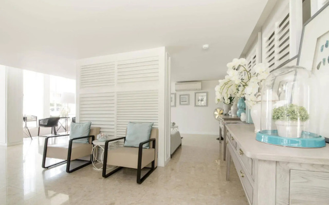 First Choice Suites By The Sea