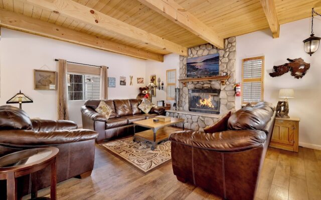 Whiskey Mountain Lodge - 2028