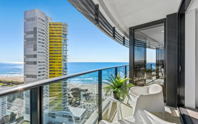 The Oracle Resort Broadbeach - GCLR